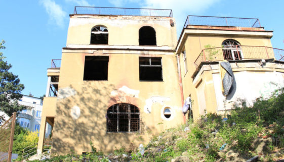 opuštěná vila_urbex_weefsworld