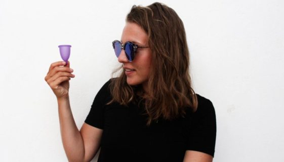 perioda mentruační kalíšek cestování