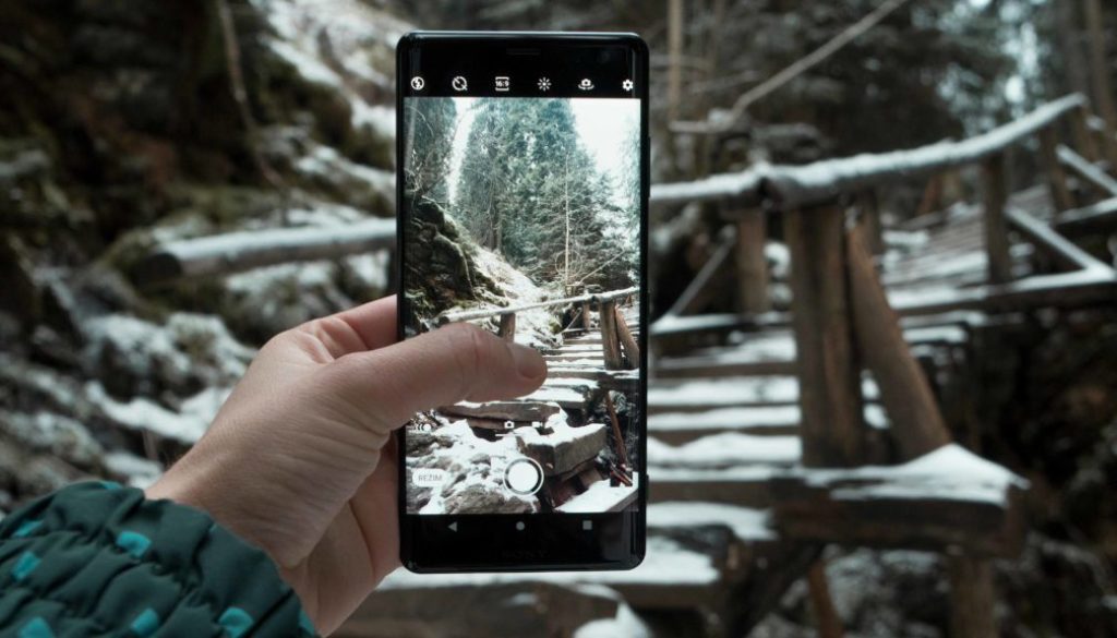 internet_volání_na cestách_sim karty_data_xperia xz3