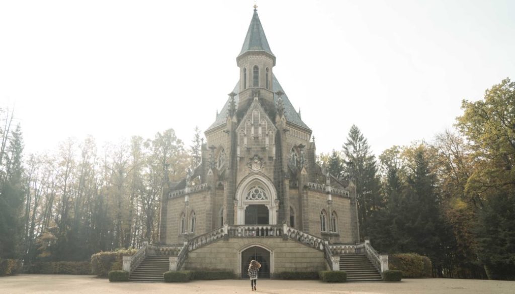 TOP 10 INSTA places_Schwarzenberská hrobka_jižní Čechy_Weef